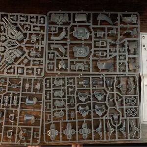 Brand new on sprue with all pieces minus box leviathan dreadnought 30k Warhammer